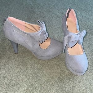 Womens grey bowtie stilettos